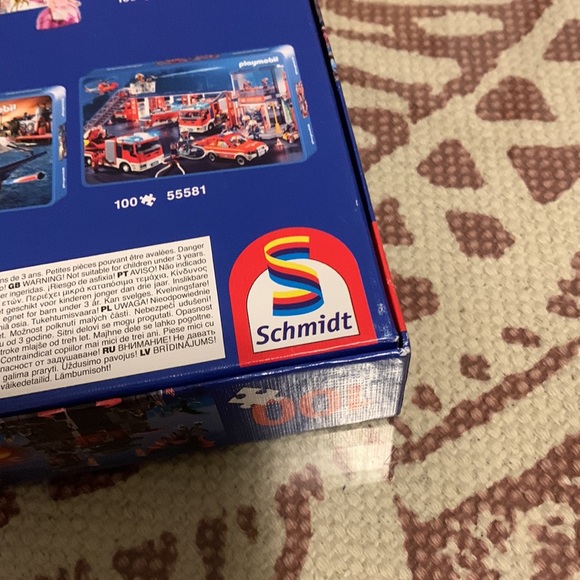 Playmobil Knights Castle 100 pc Jigsaw Puzzle by Schmidt - Picture 7 of 11